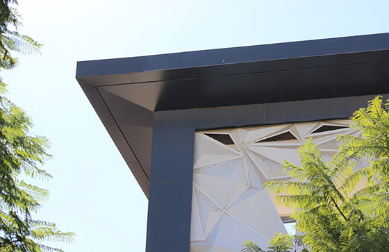 Habillage façade en alucobond